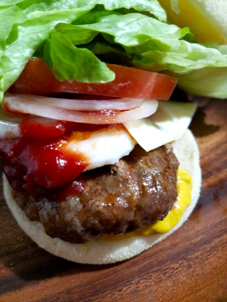 【自炊47都道府県B級グルメ】4食目！神奈川県：横須賀ネイビーバーガー